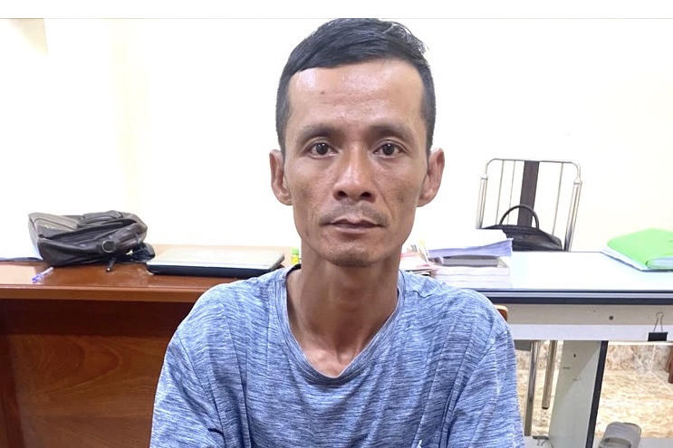 Nhờ tiếp viên karaoke chở về, rồi cướp luôn túi xách