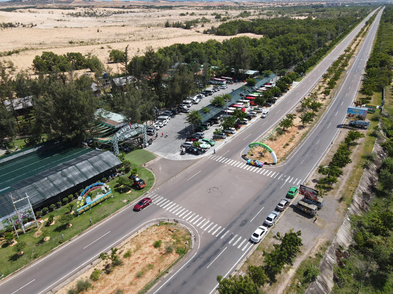 Mê mẩn cung đường ven biển đẹp nhất Bình Thuận