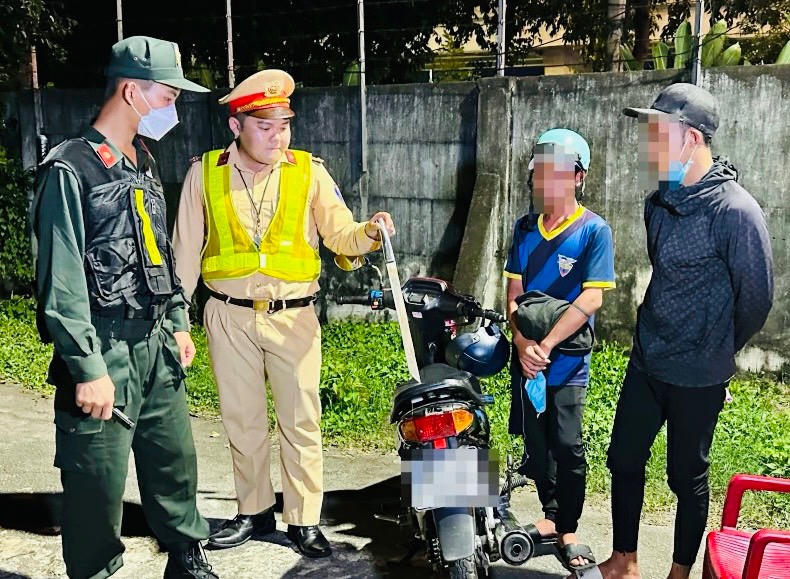 Công an Đồng Nai đồng loạt ra quân xử lý vi phạm giao thông