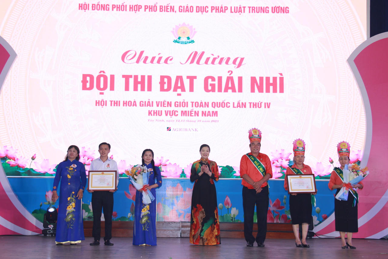 Năm đội thi Hòa giải viên giỏi khu vực miền Nam vào chung kết toàn quốc