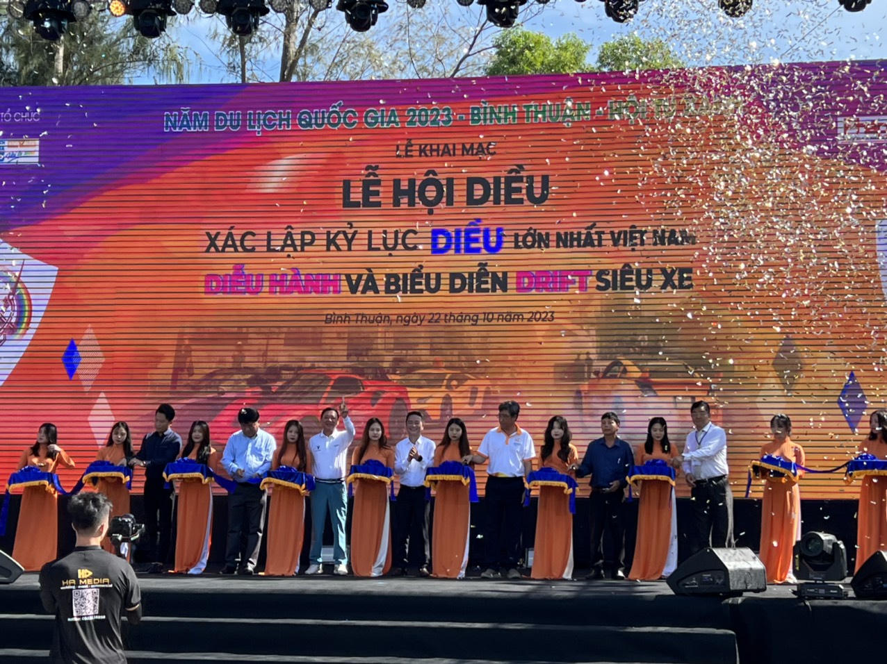 Khai mạc Lễ hội diều và diễu hành siêu xe tại Bình Thuận