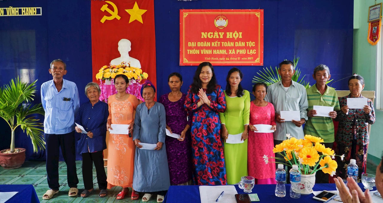 Bình Thuận tổ chức Ngày hội đại đoàn kết ở vùng đồng bào dân tộc Chăm