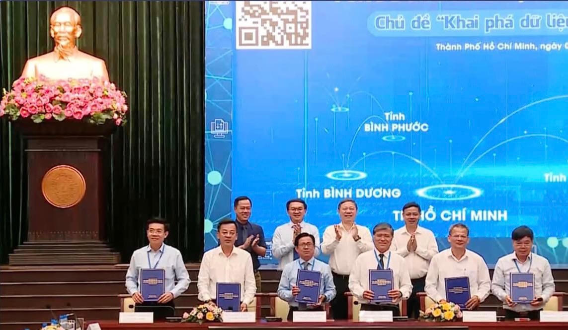 Ngành giáo dục quan tâm đến chuyển đổi số để tránh tụt hậu