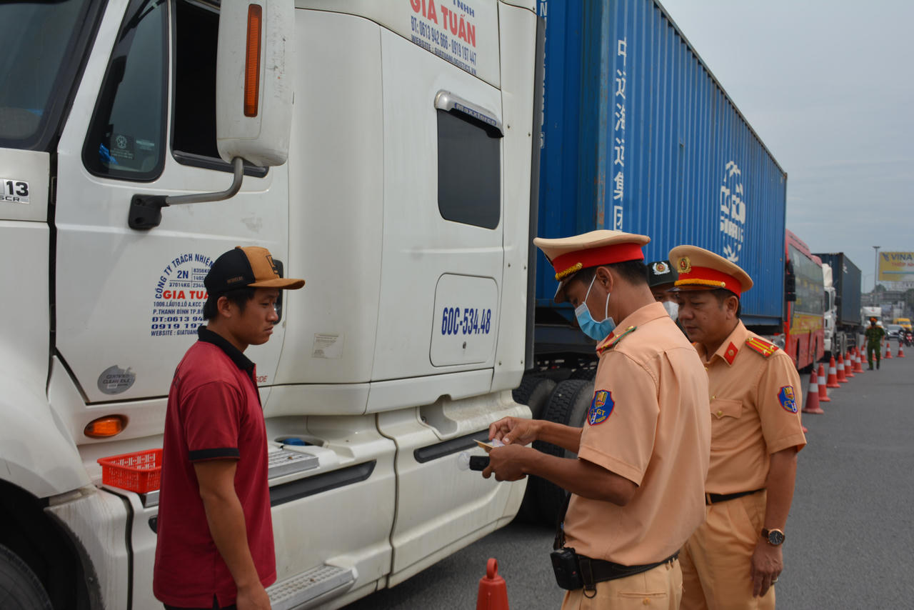 Đồng Nai: Ra quân kiểm soát an toàn giao thông trên QL20 và QL1A