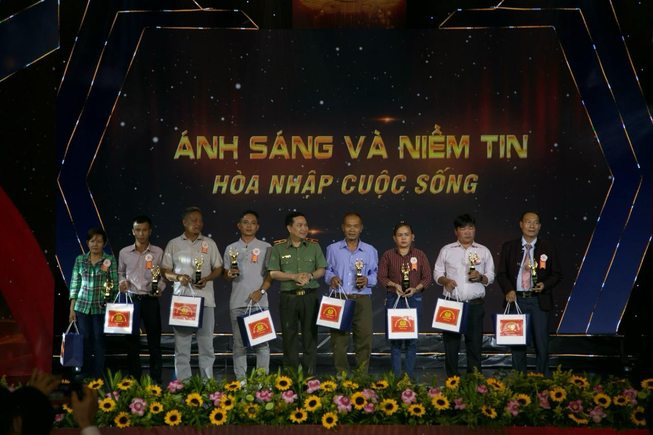 Hành trình thắp sáng niềm tin và hy vọng cho người tái hòa nhập cộng đồng