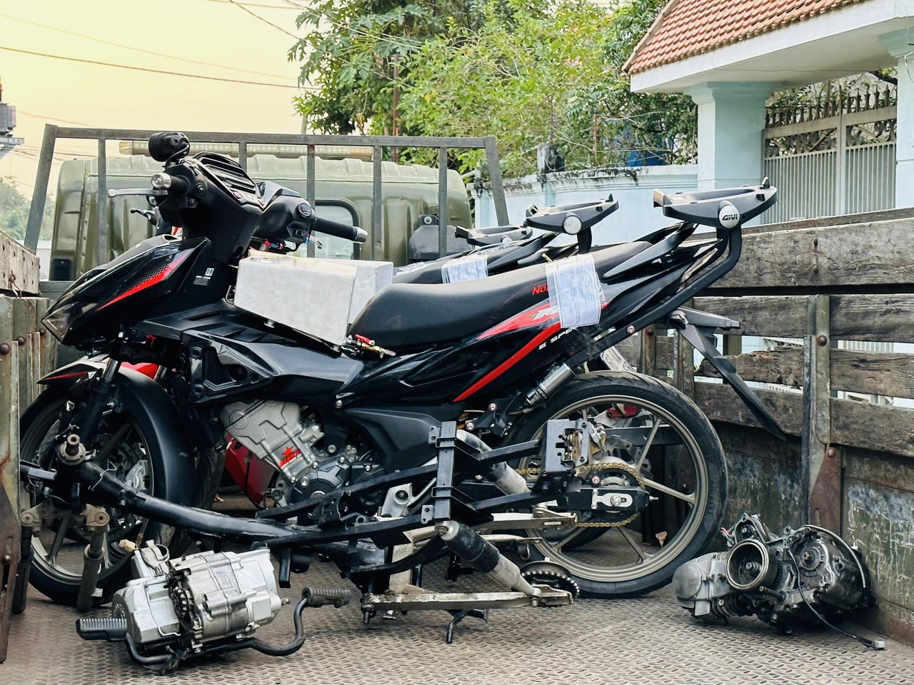 Đồng Nai: Triệt phá lò ‘độ’ xe mô tô trái phép