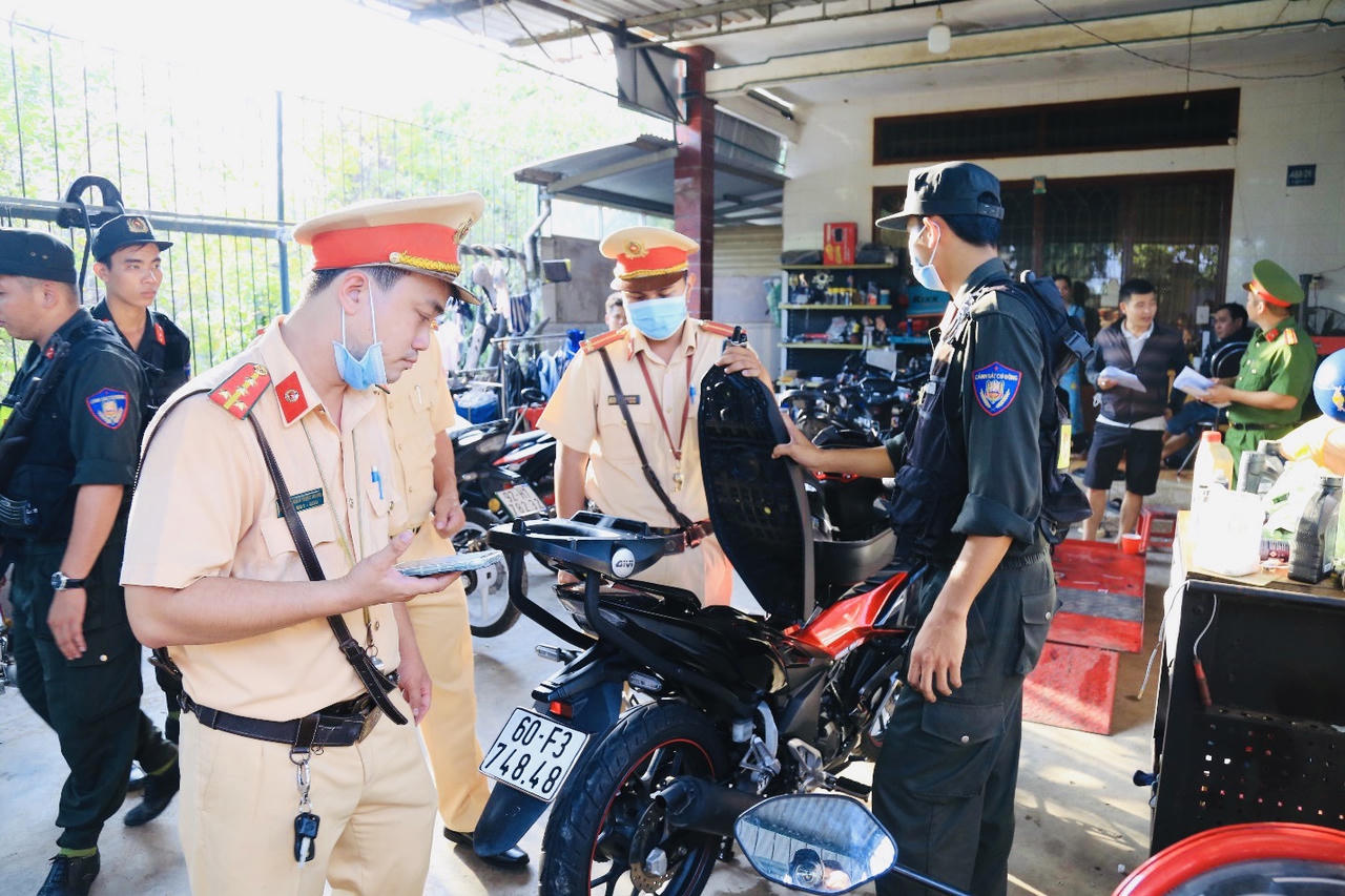 Đồng Nai: Triệt phá lò ‘độ’ xe mô tô trái phép