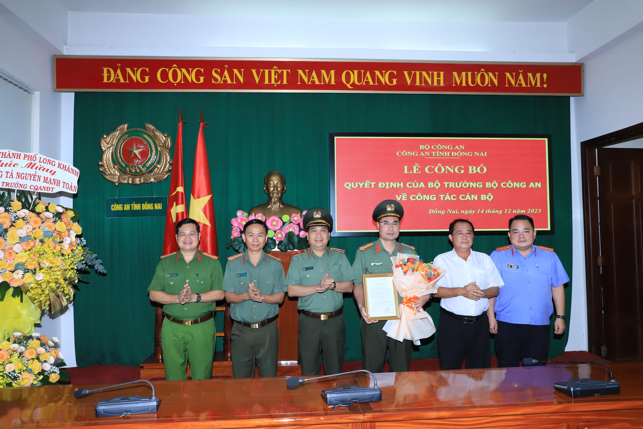 Công an Đồng Nai công bố quyết định bổ nhiệm Thủ trưởng Cơ quan An ninh điều tra