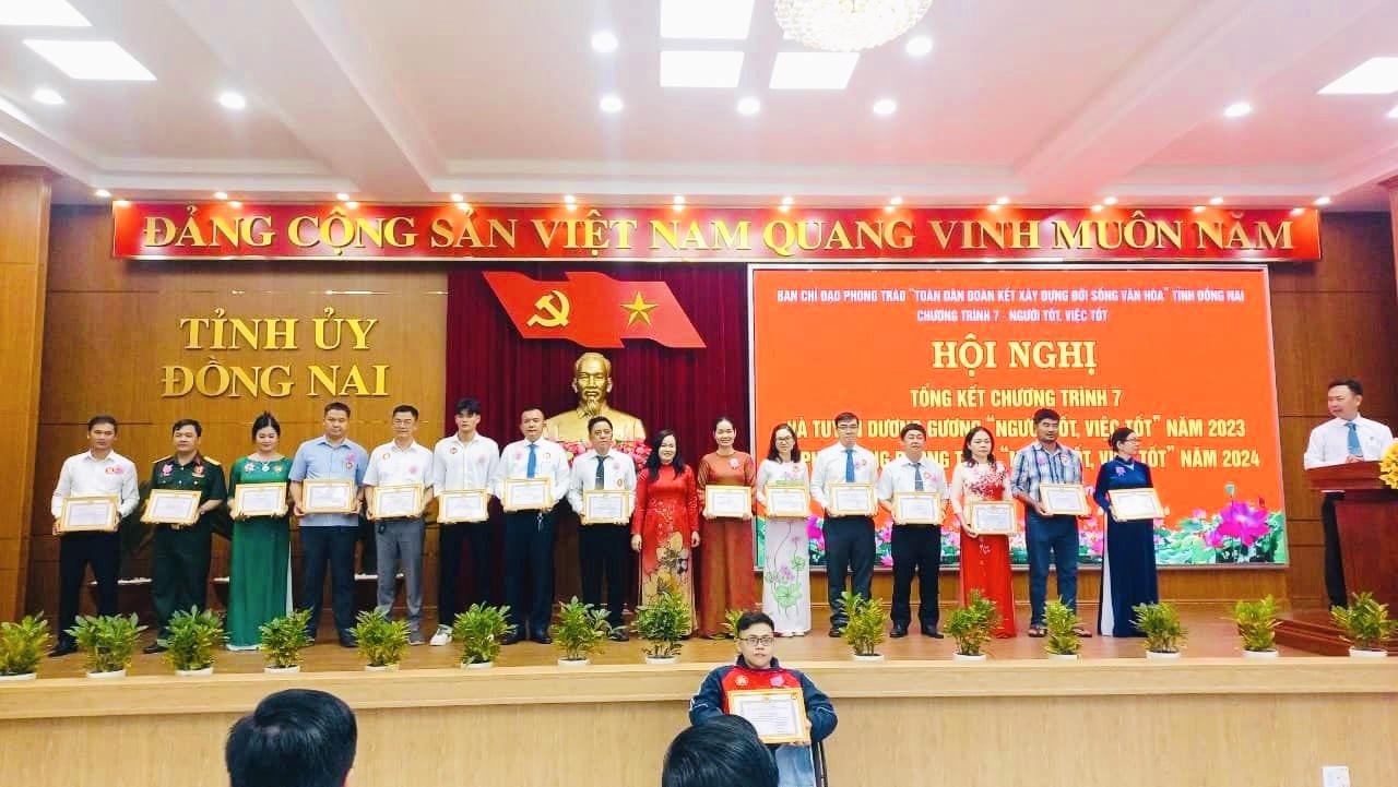 Đồng Nai tuyên dương 142 gương người tốt, việc tốt