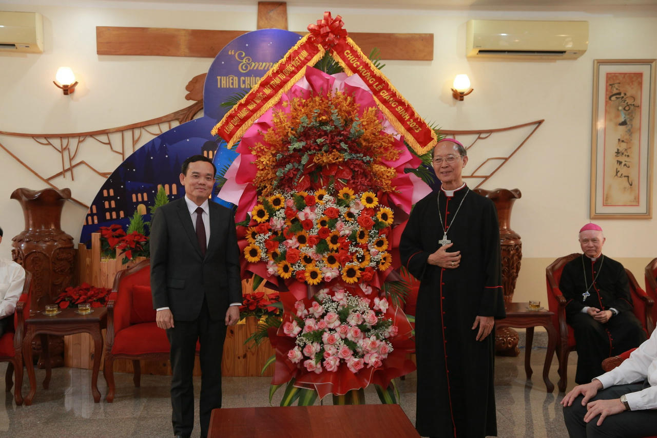 Phó Thủ tướng Trần Lưu Quang thăm và chúc mừng Giáng sinh tại Tòa Giám mục Giáo phận Xuân Lộc