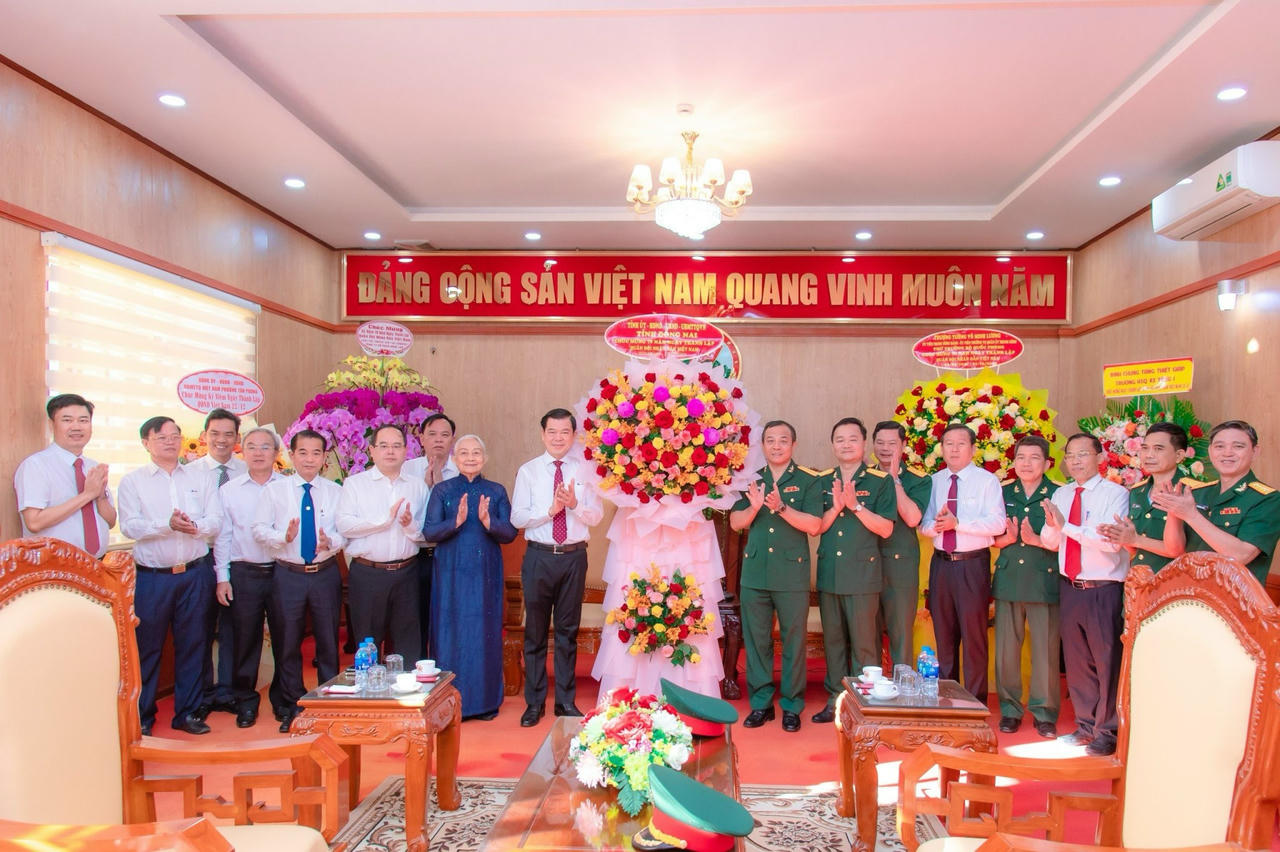 Lãnh đạo tỉnh Đồng Nai tri ân anh hùng liệt sĩ nhân dịp kỷ niệm Ngày thành lập QĐND Việt Nam 