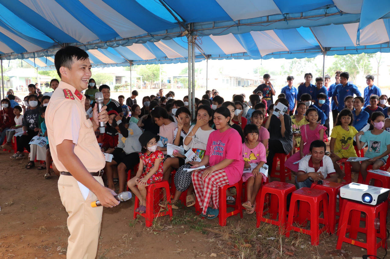 Đồng Nai: Đưa pháp luật đến gần hơn với bà con dân tộc thiểu số