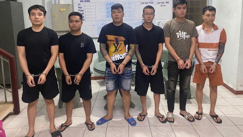 Tạm giữ nhóm đối tượng cho vay lãi nặng 730% năm