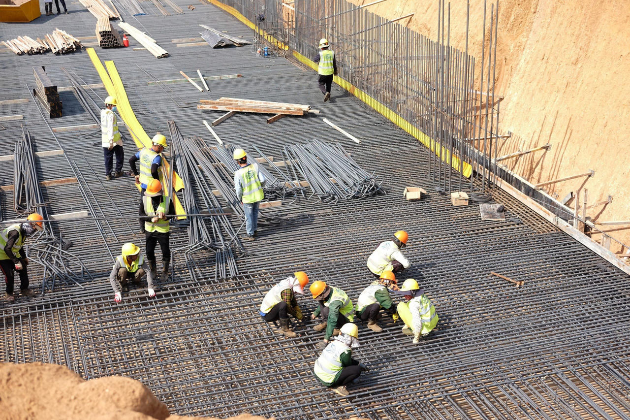 Cảnh ngày - đêm trên công trường 'siêu dự án' Cảng hàng không quốc tế Long Thành