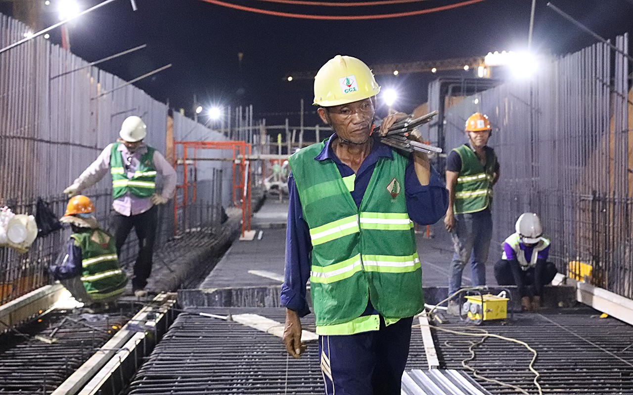 Cảnh ngày - đêm trên công trường 'siêu dự án' Cảng hàng không quốc tế Long Thành