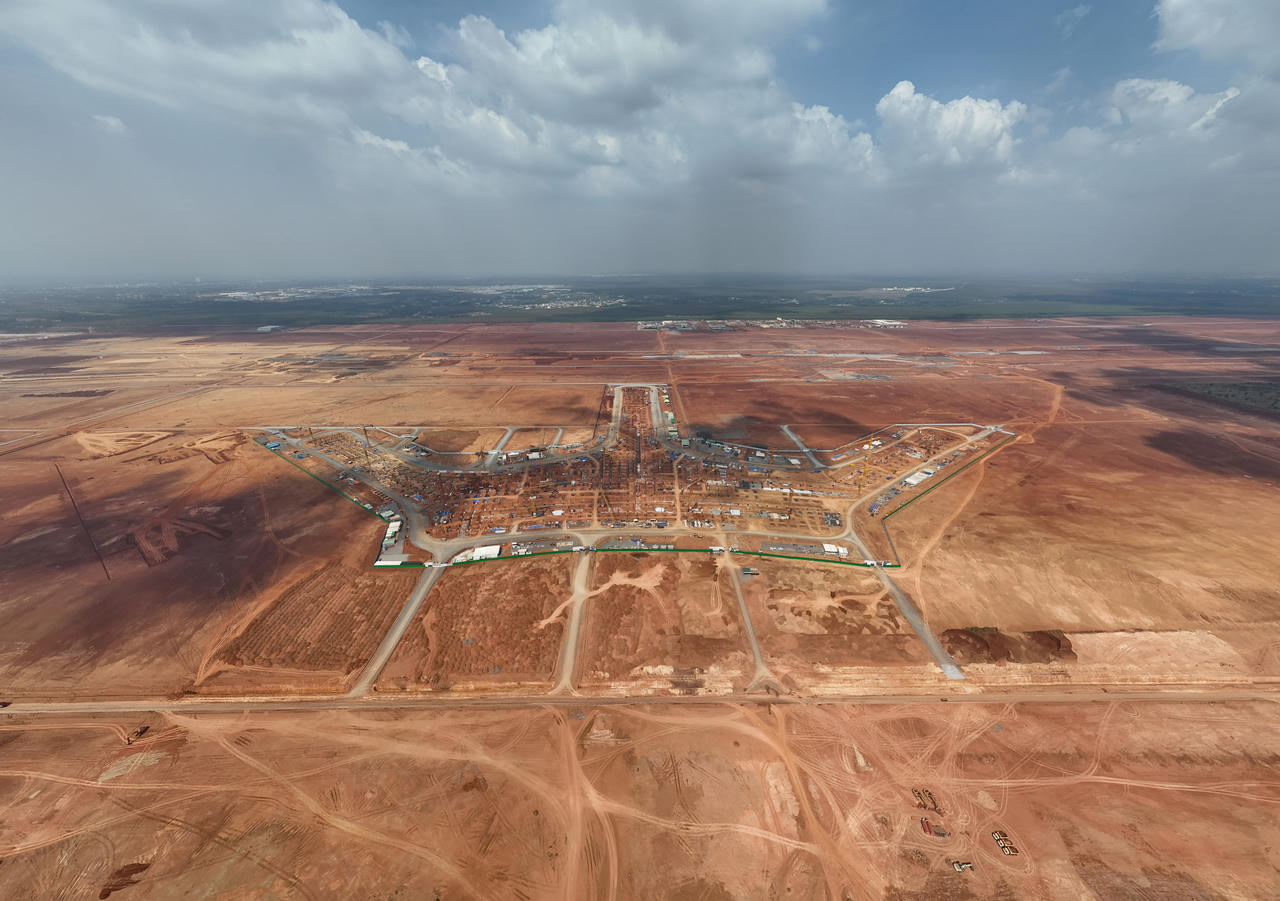 Cảnh ngày - đêm trên công trường 'siêu dự án' Cảng hàng không quốc tế Long Thành