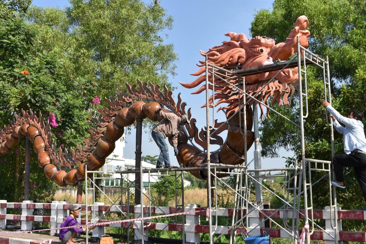 “Song long cầu Bà Sảng” rồng gốm độc lạ Bình Dương