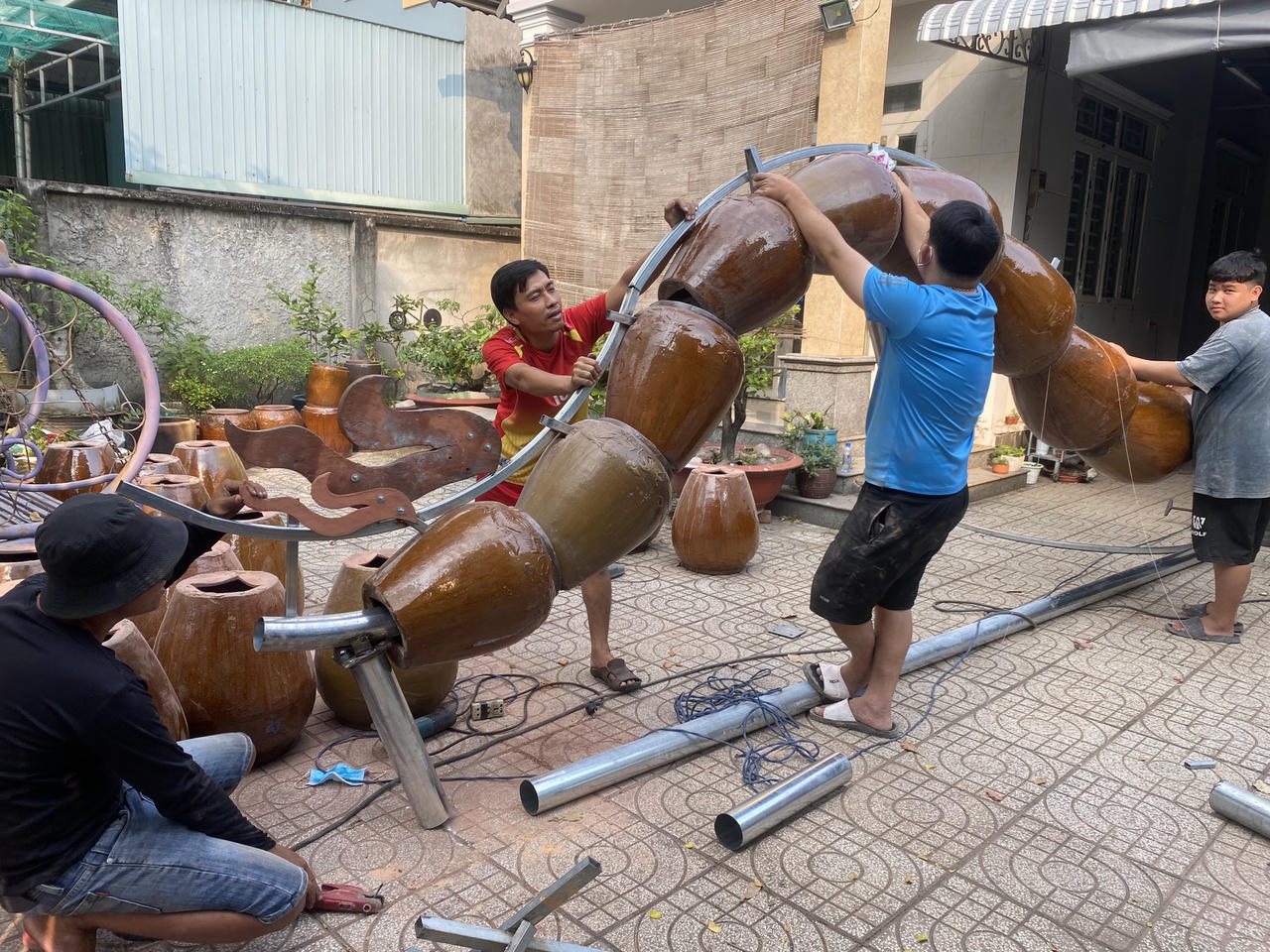 “Song long cầu Bà Sảng” rồng gốm độc lạ Bình Dương