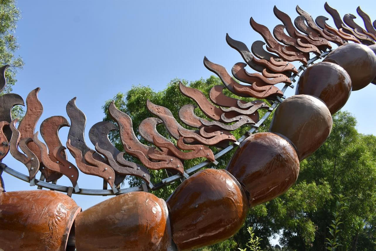 “Song long cầu Bà Sảng” rồng gốm độc lạ Bình Dương