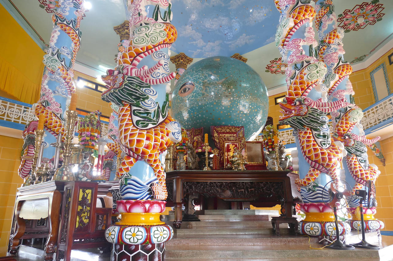 Trầm trồ trước nét đẹp Tòa Thánh Tây Ninh