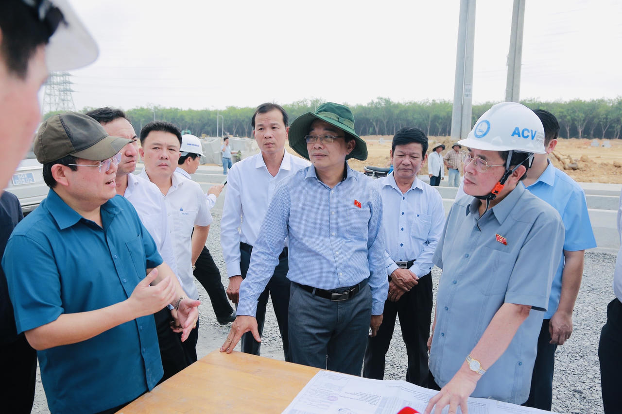 Phó Chủ tịch QH Nguyễn Đức Hải thị sát các công trường trọng điểm quốc gia tại Đồng Nai