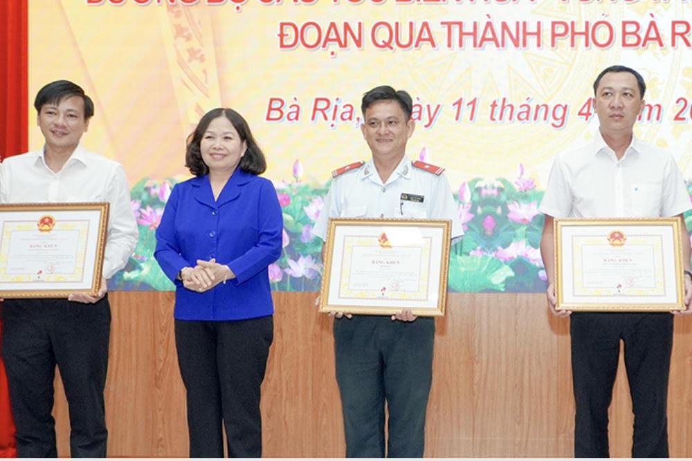 Bà Rịa hoàn thành việc bàn giao đất sạch cho dự án cao tốc Biên Hòa - Vũng Tàu