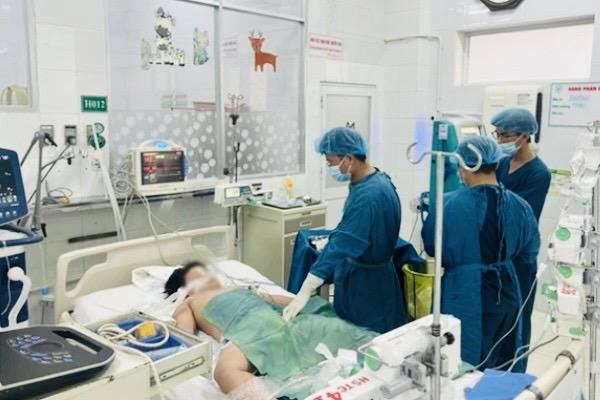 Chuyển hồ sơ sang cơ quan công an về vụ hơn 500 người ngộ độc sau khi ăn bánh mì tại Đồng Nai