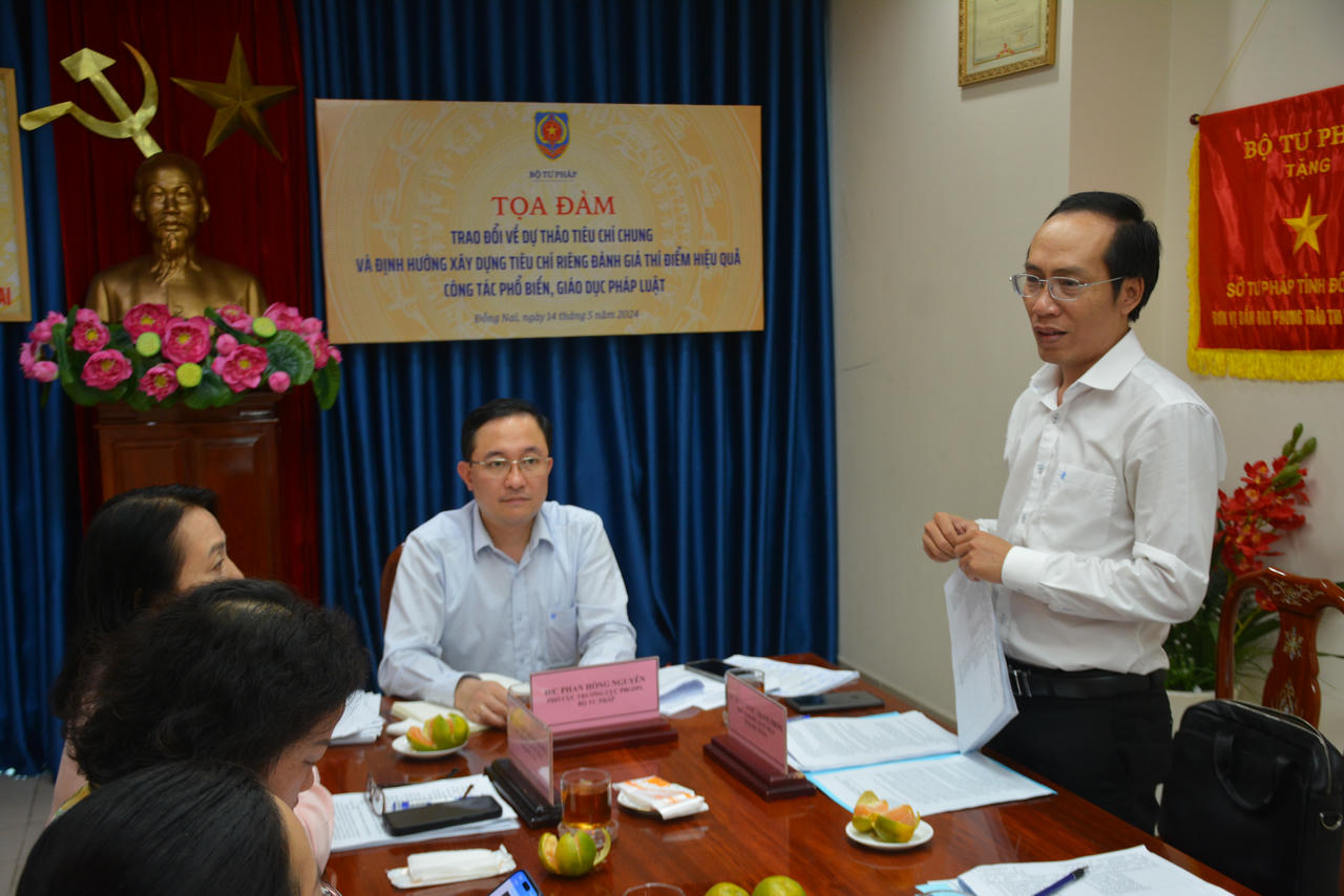 Tọa đàm xây dựng tiêu chí đánh giá công tác phổ biến, giáo dục pháp luật