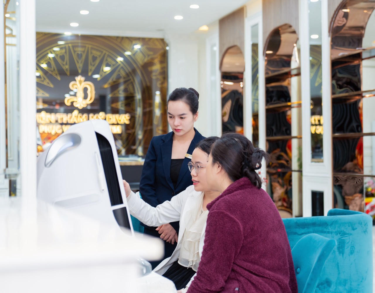 Viện thẩm mỹ DIVA: Văn hóa ‘Phục vụ từ trái tim’ thấm nhuần trong mỗi người DIVA