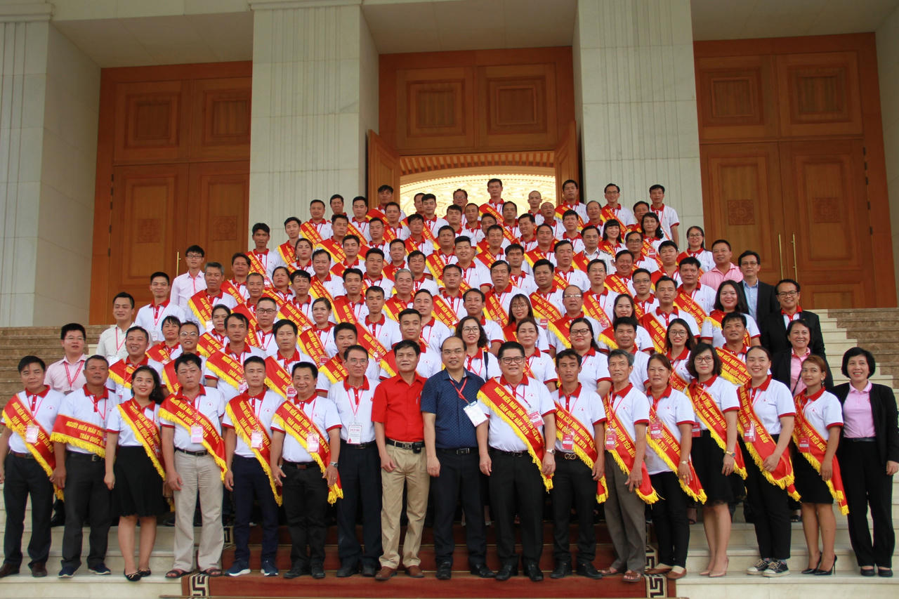 Phó Chủ tịch CPF - Ông Montri Suwanposri nhận Huân chương Hoàng gia 