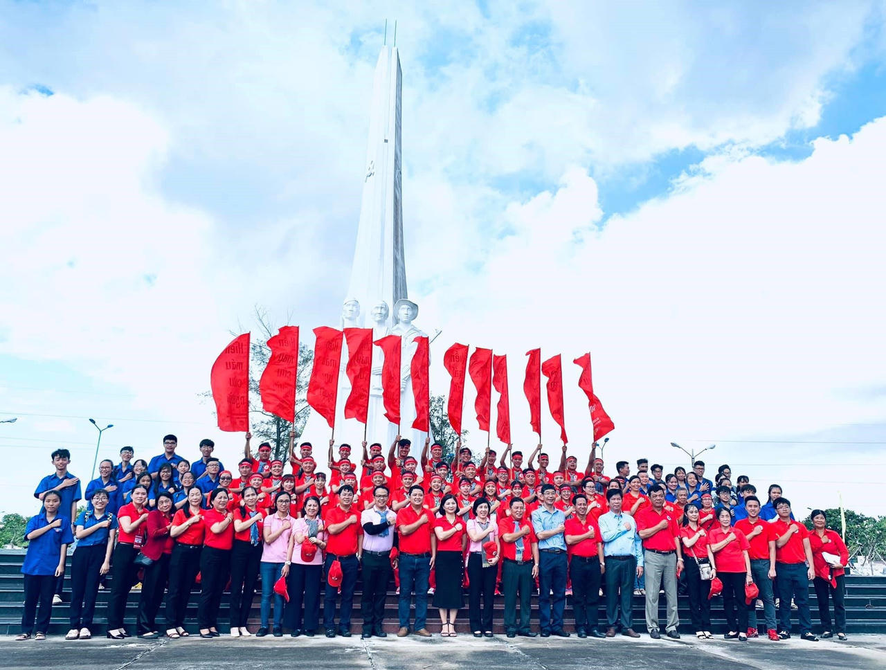 12 năm đồng hành cùng 'Hành trình Đỏ' thực hiện sứ mệnh 'Kết nối dòng máu Việt'