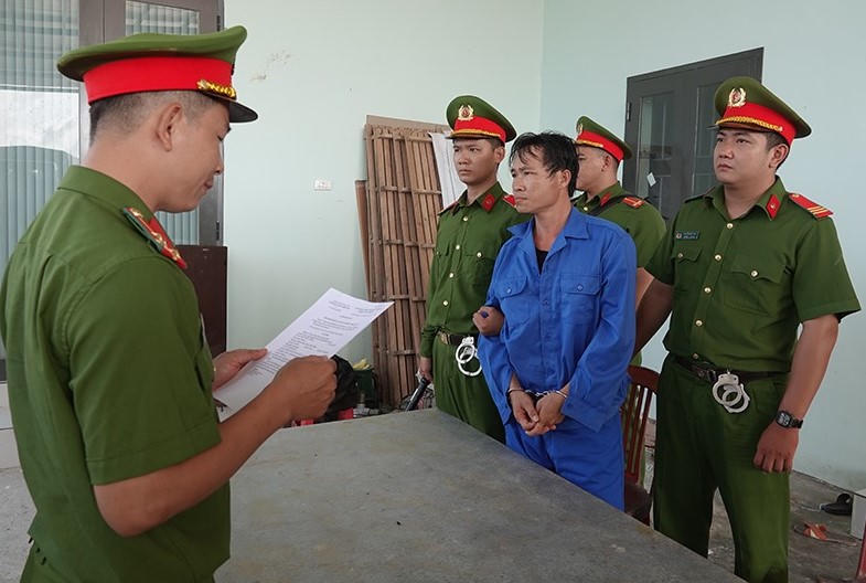 Khởi tố thêm 3 bị can trong nhóm bảo kê cho "cát tặc" ở Bình Thuận