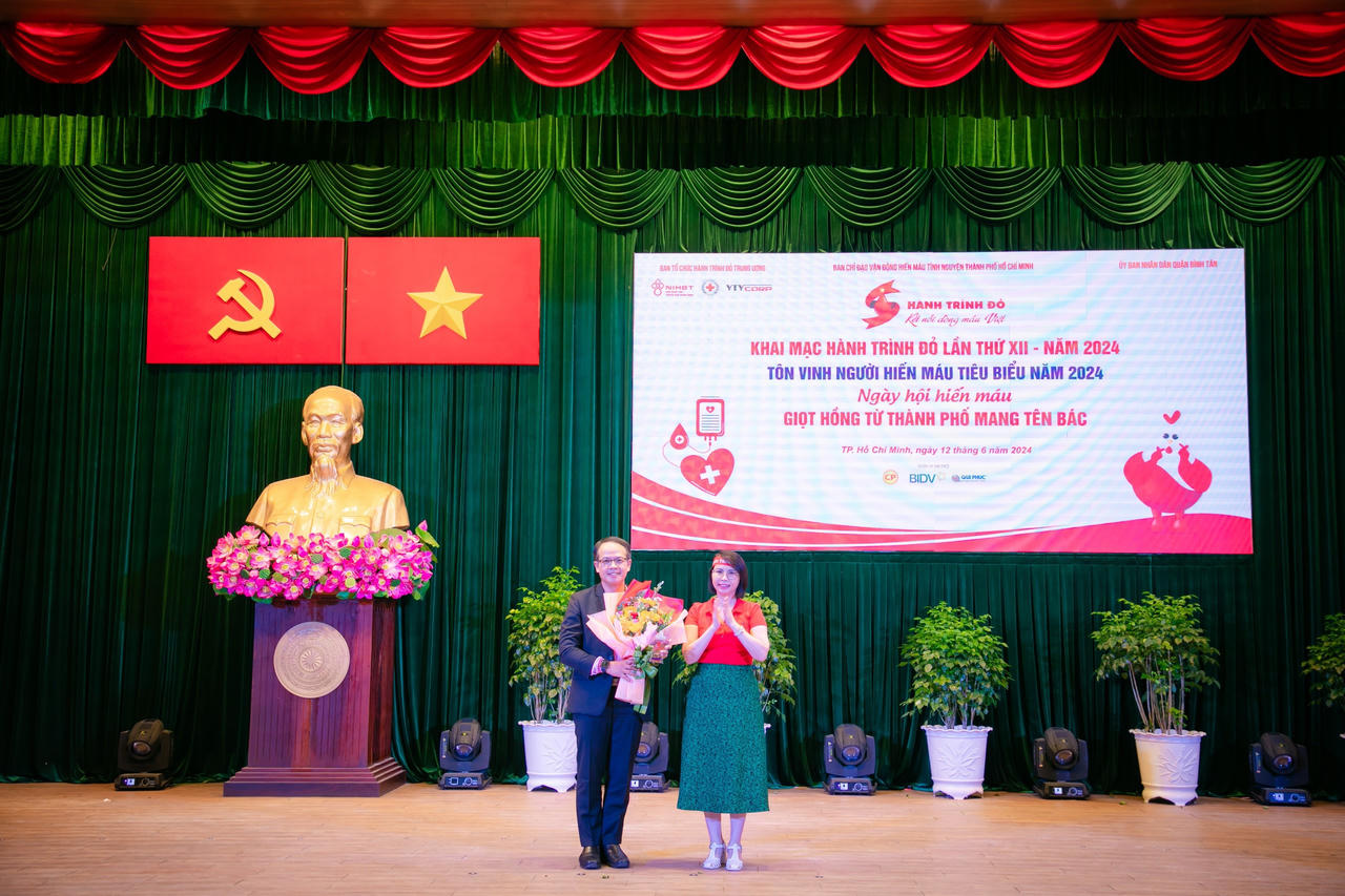 Hành trình Đỏ 2024 : Tôn vinh những gương mặt tiêu biểu