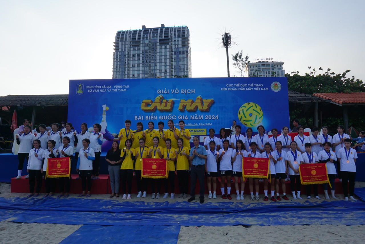 Lễ bế mạc và trao giải vô địch cầu mây bãi biển quốc gia 2024