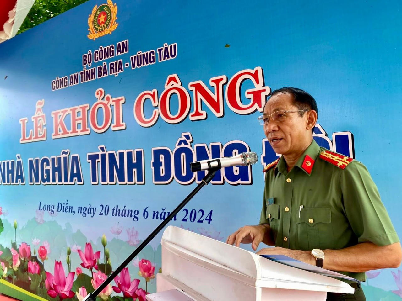 Công an tỉnh Bà Rịa - Vũng Tàu xây dựng, sửa chữa nhà nghĩa tình đồng đội