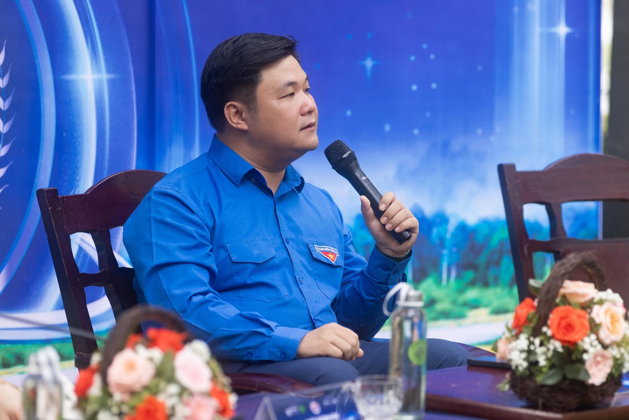 Lan tỏa tinh thần thượng tôn Hiến pháp và pháp luật thông qua những người nổi tiếng