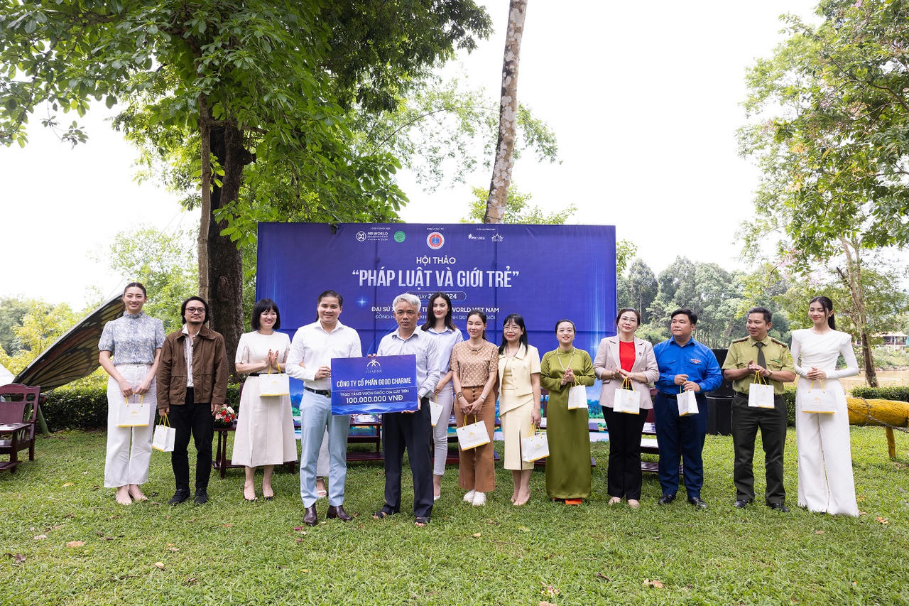 Lan tỏa tinh thần thượng tôn Hiến pháp và pháp luật thông qua những người nổi tiếng