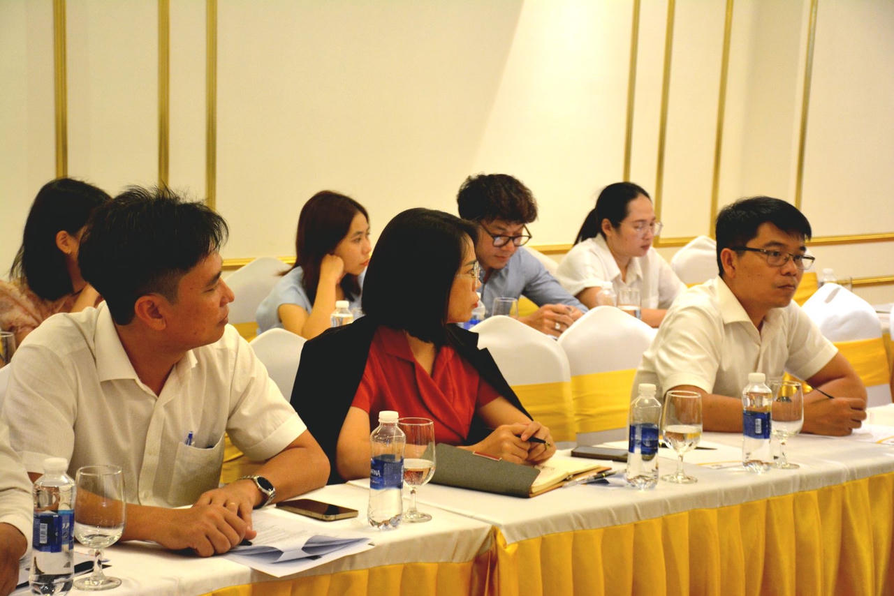 Bộ Tư pháp tọa đàm đánh giá công tác hỗ trợ pháp lý cho doanh nghiệp nhỏ và vừa tại tỉnh Bình Dương