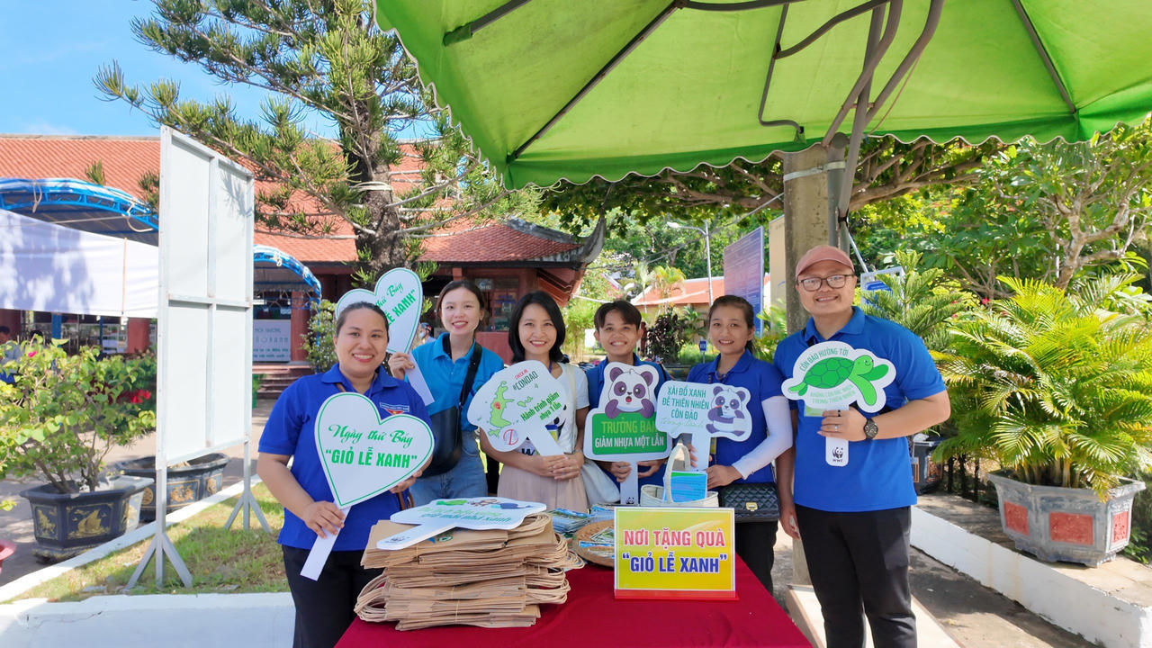 Côn Đảo kêu gọi người dân, du khách chung tay nói không với cúng, đốt hàng mã