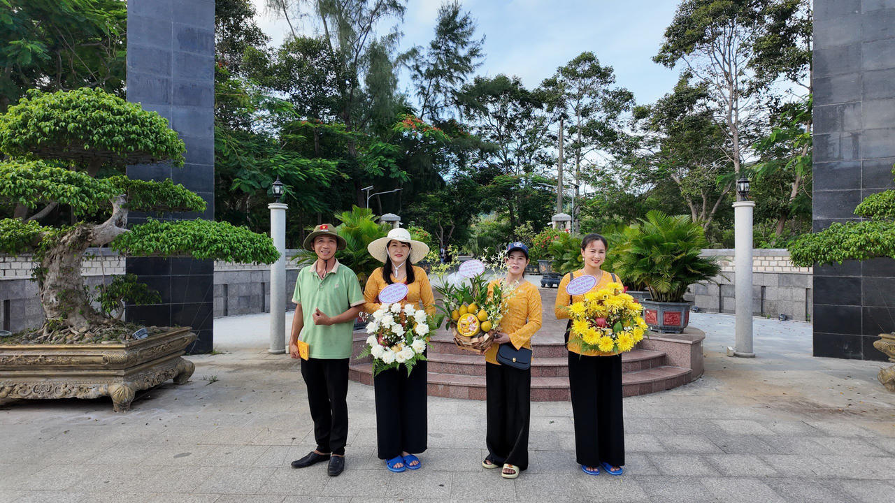 Côn Đảo kêu gọi người dân, du khách chung tay nói không với cúng, đốt hàng mã