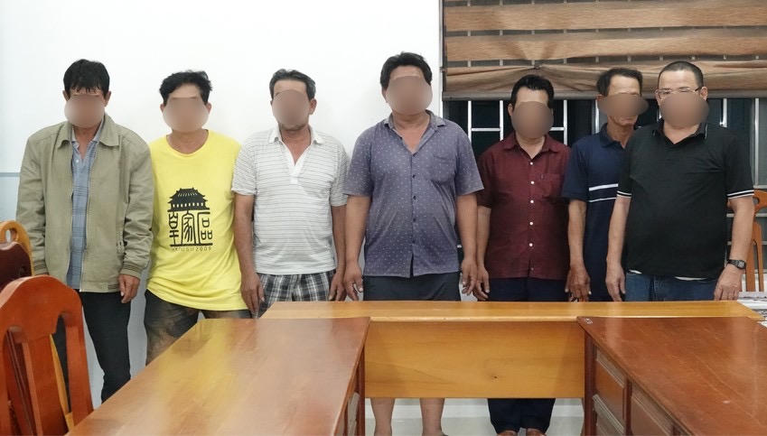 Giữa trận đấu nảy lửa của Tây Ban Nha và Đức, chủ quán cà phê bị bắt vì tổ chức cá độ