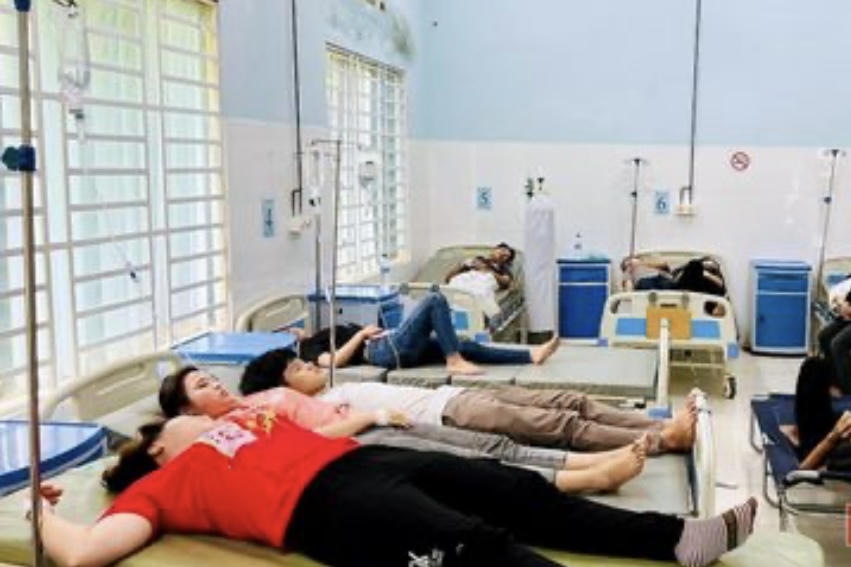 Bình Phước: 63 công nhân nhập viện sau bữa ăn trưa