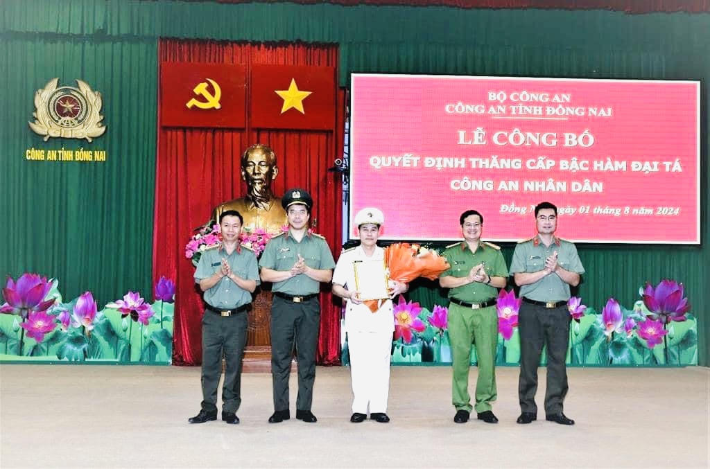 Bộ Công an thăng cấp hàm Đại tá với Phó Giám đốc Công an tỉnh Đồng Nai