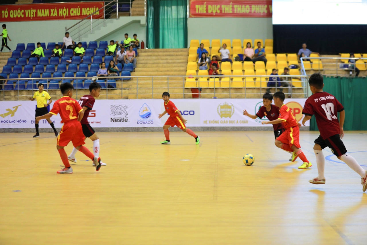 C.P. Việt Nam đồng hành cùng những tài năng bóng đá học đường tỉnh Đồng Nai