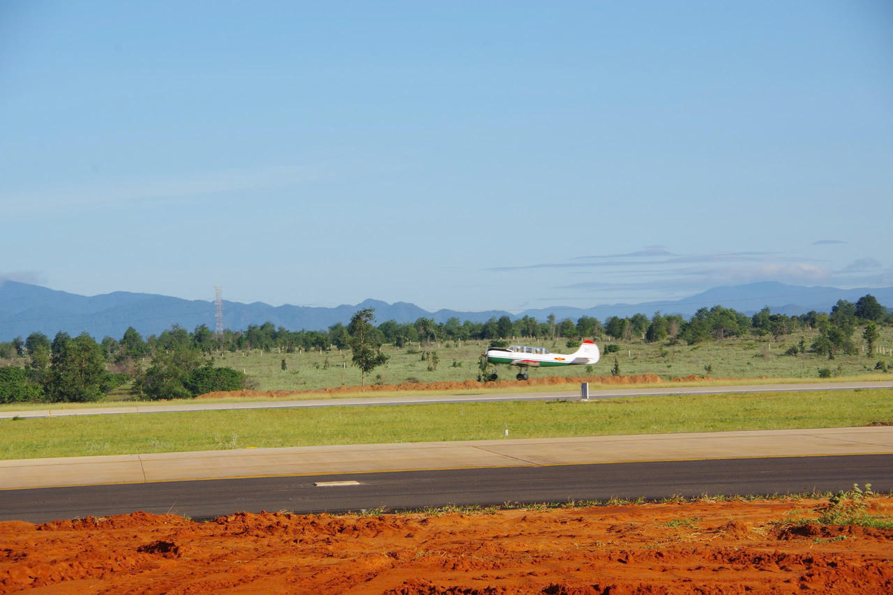 Tổ chức thành công ban bay cán bộ đầu tiên của Trung đoàn 920 tại sân bay Phan Thiết