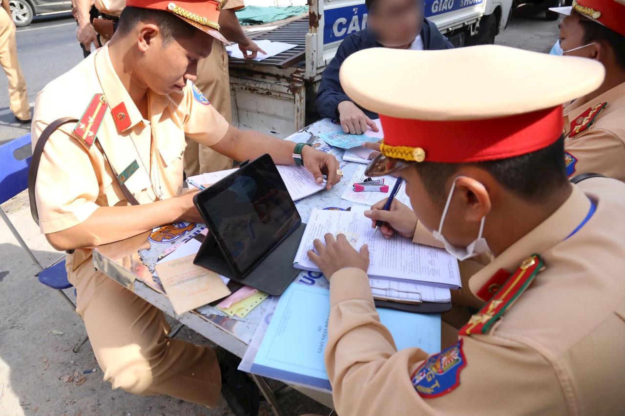 Hiệu quả sau 3 năm dùng 'mắt thần' giám sát giao thông trên Quốc lộ 1