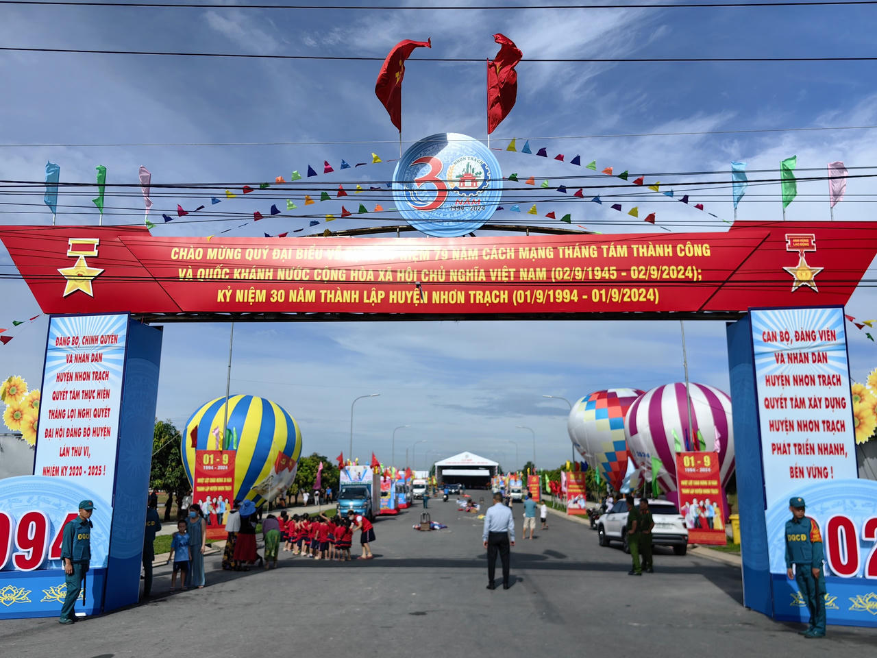 Lễ hội khinh khí cầu chào mừng 30 năm tái lập huyện Nhơn Trạch – Đồng Nai