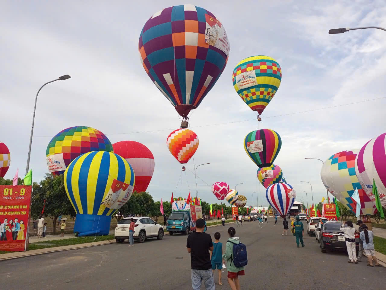 Lễ hội khinh khí cầu chào mừng 30 năm tái lập huyện Nhơn Trạch – Đồng Nai