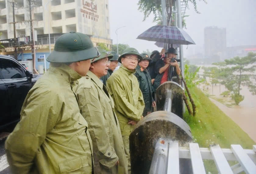 Đồng Nai ủng hộ 5 tỷ đồng giúp người dân khắc phục thiệt hại do bão