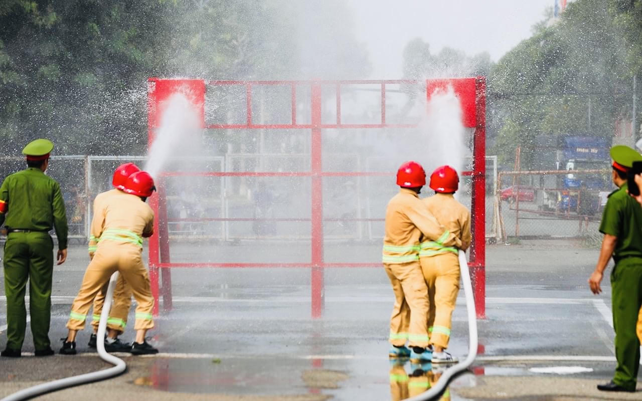 Kiểm tra nghiệp vụ chữa cháy và cứu hộ lực lượng phòng cháy chữa cháy cơ sở tại TP Biên Hoà